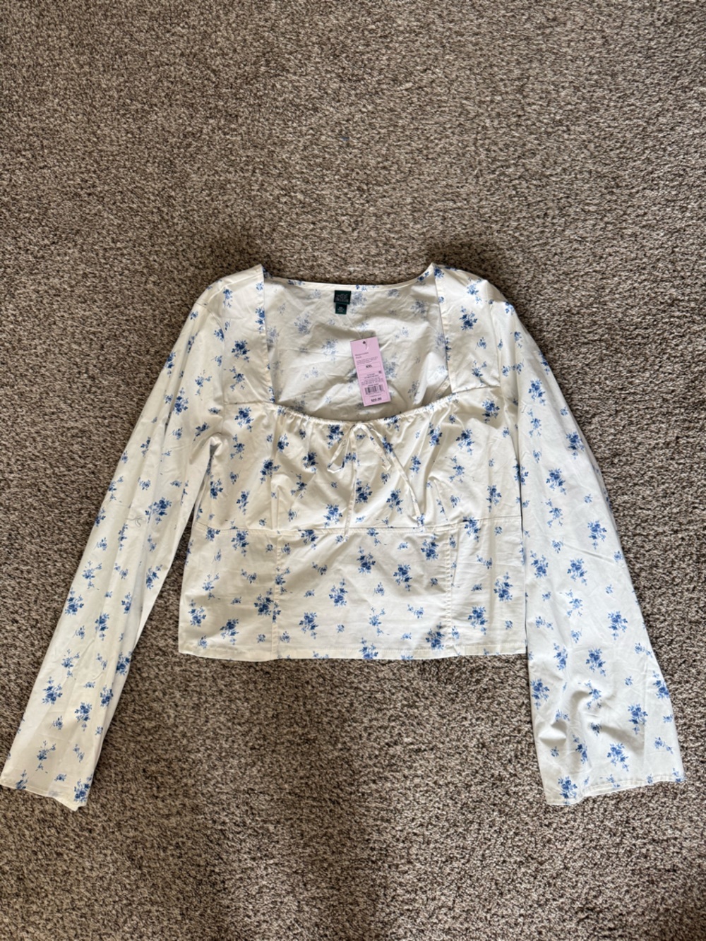 Universal Thread Cream Long-Sleeve Floral Square-Neck Blouse with Blue Print